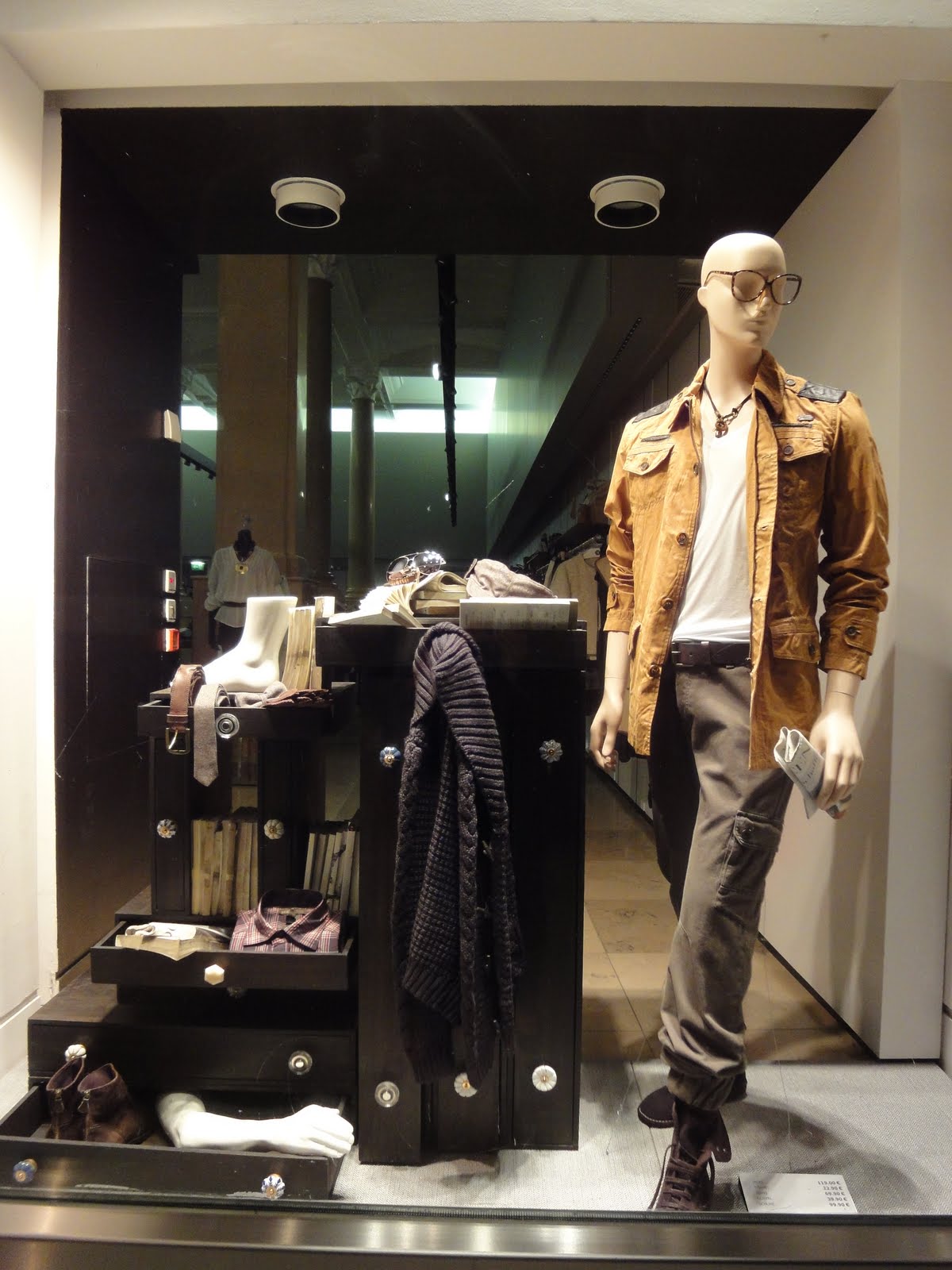 mango man store