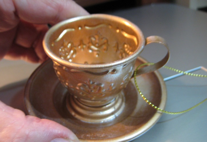 [teacup+ornament.JPG]