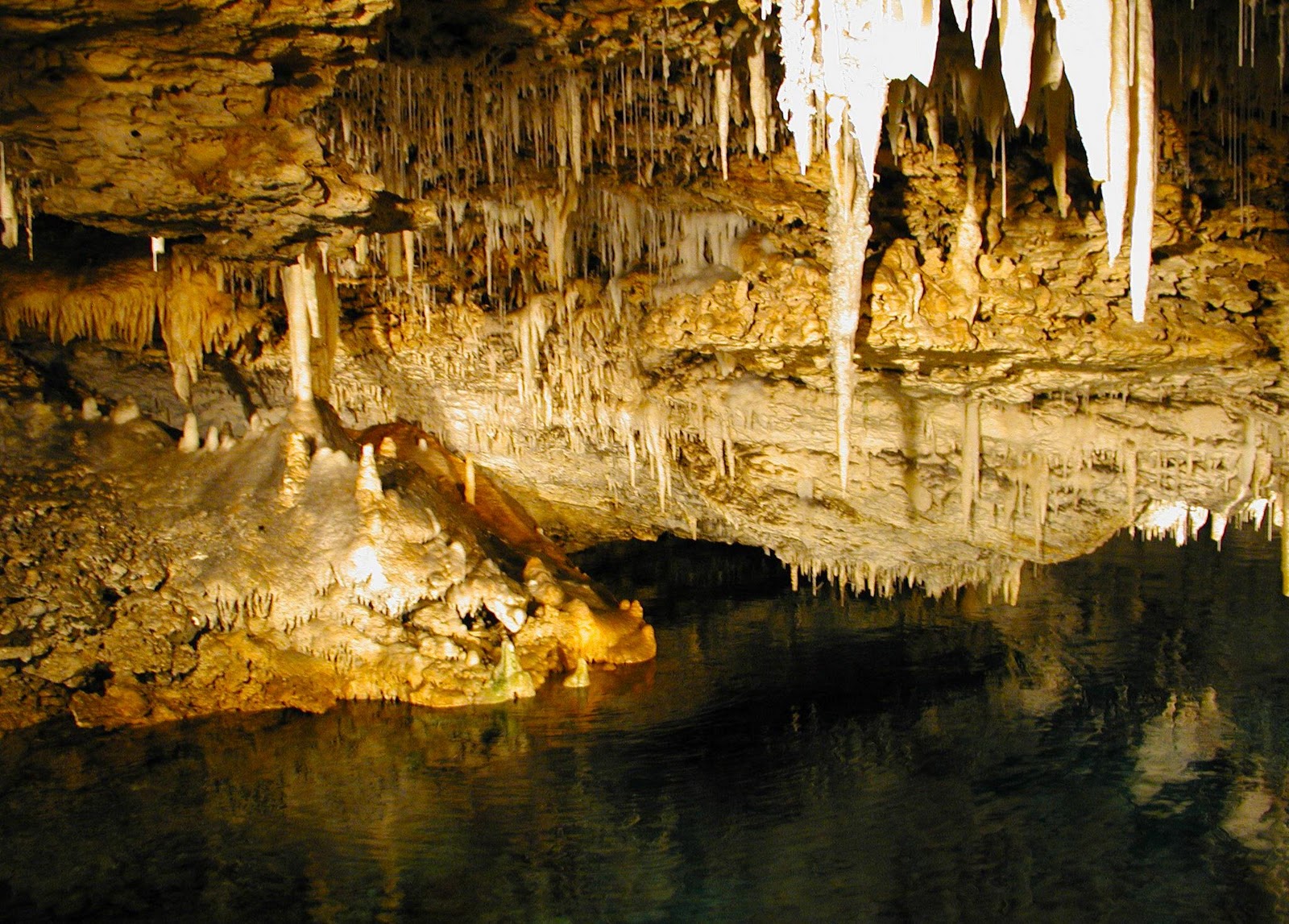 Beauty inside the crystal caves Amazing pics PicsCrunch