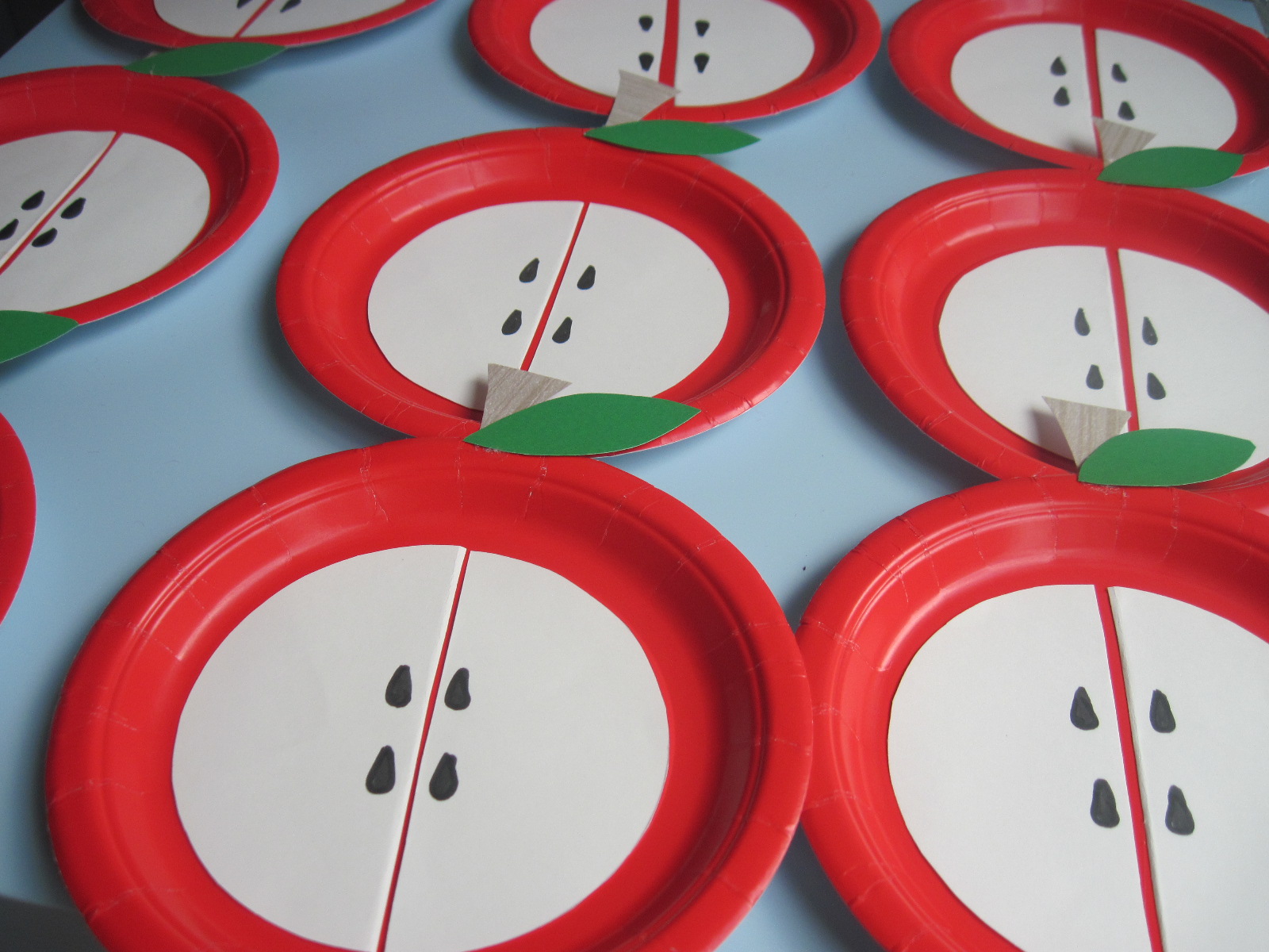 Preschool Apple Themed Crafts Preschool Apple Themed Crafts
