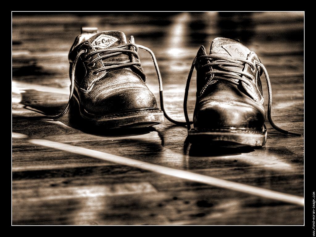 [galerie-membre,chaussure,photo-chaussure-noir-et-blanc.jpg]