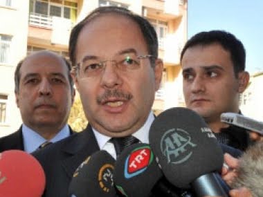 [recep+akdağ+domuz+gribi.jpg]