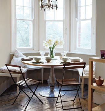 Pale green dining area - Interior Design