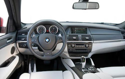 2010 BMW X6 M, Luxury car