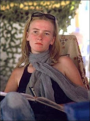 Rachel Corrie... وضيفة الشرف - قتلها الصهاينة فى 2003 لمقاومتها هدمهم  منازل رفح وعمرها 23 عاما