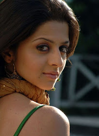 Vedhika lips