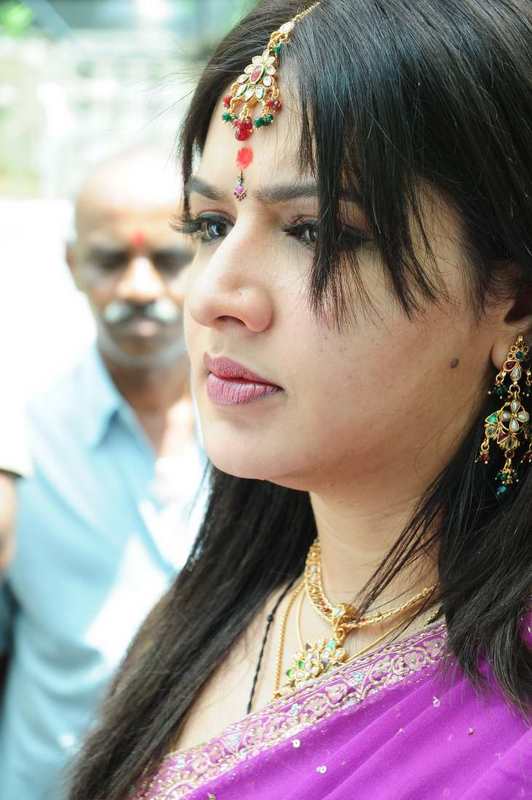 [aarti-agarwal-close-up-wallpapers8.JPG]