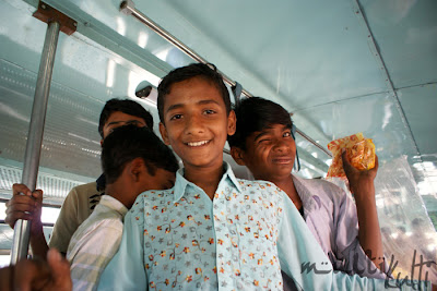 w indyjskim autobusie