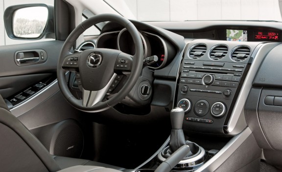 [2010+Mazda+CX-7+2.2+MZR-CD+Diesel+dashboard.jpg]