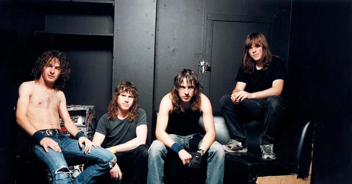 Best bans. Группа Airbourne. Airbourne the very best. Airbourne - too much, too young, too fast. Рок группа центр.