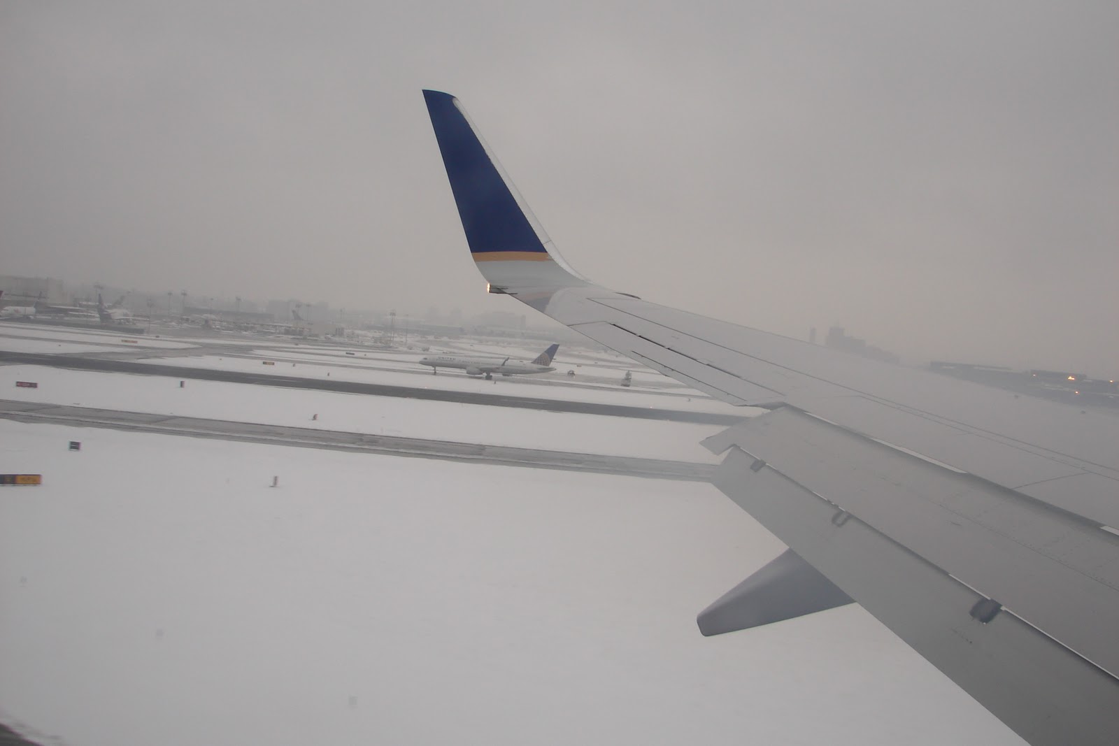 DUBAI EL PASEO INFINITO Bogotá Newark Comenzó el Viaje de los