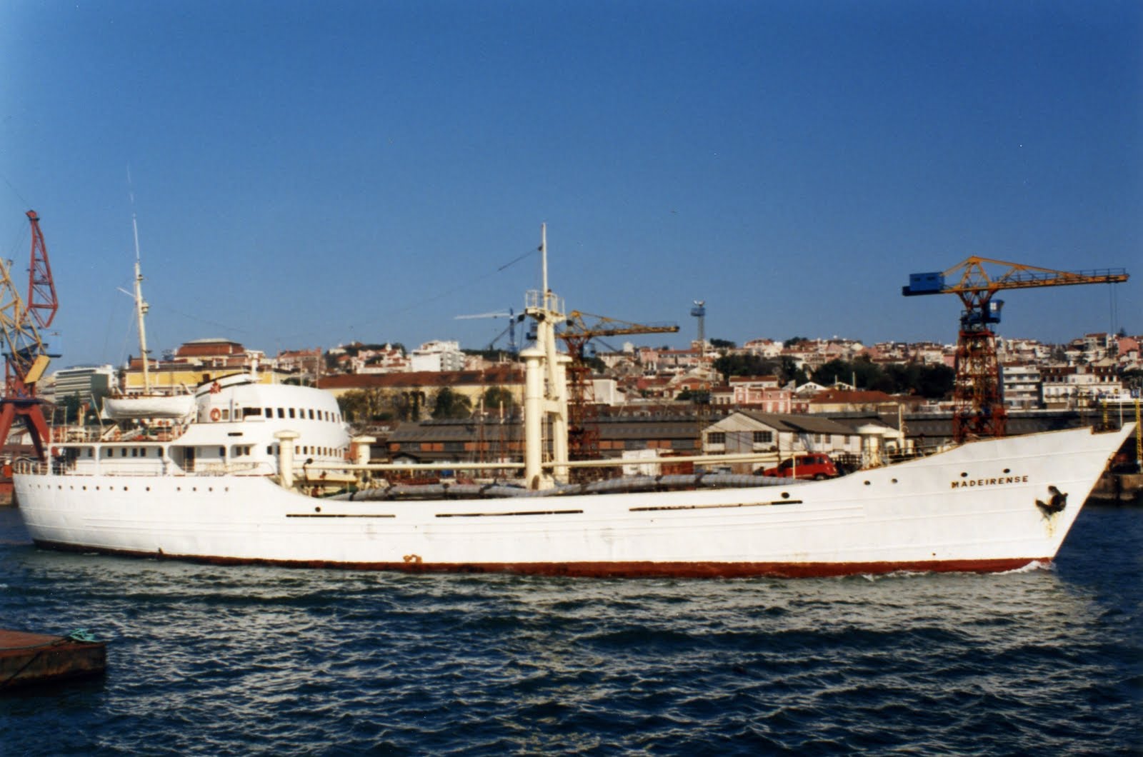 [MADEIRENSE+1990-03-17+(02).jpg]