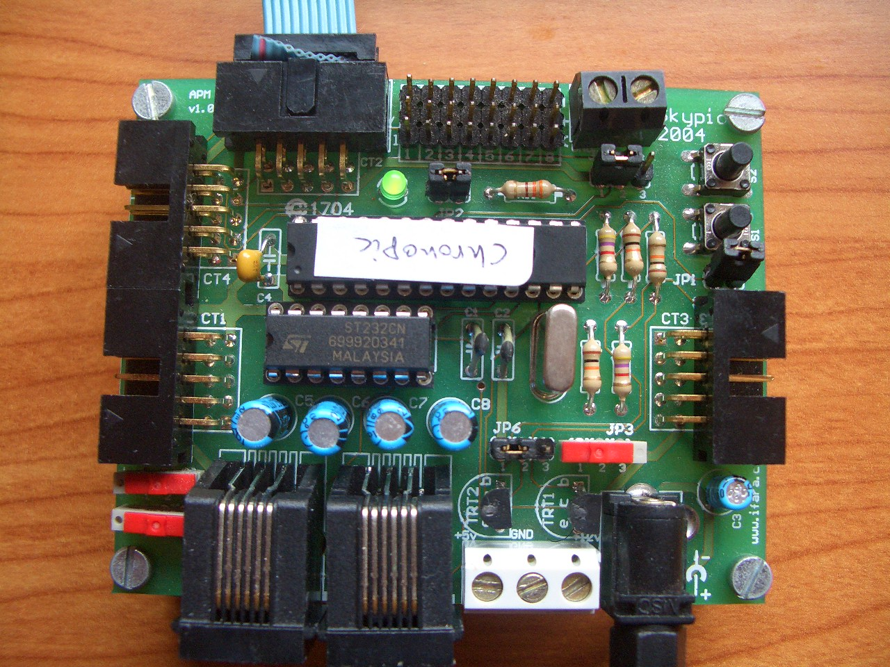 UN VIAJE POR EL HARDWARE 5. JUMPERS