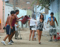 ORIGENES DE LA COSTUMBRE DE ARROJARNOS AGUA