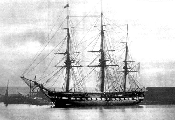 [Fregata_Partenope_nel_Porto_di_Napoli.jpg]