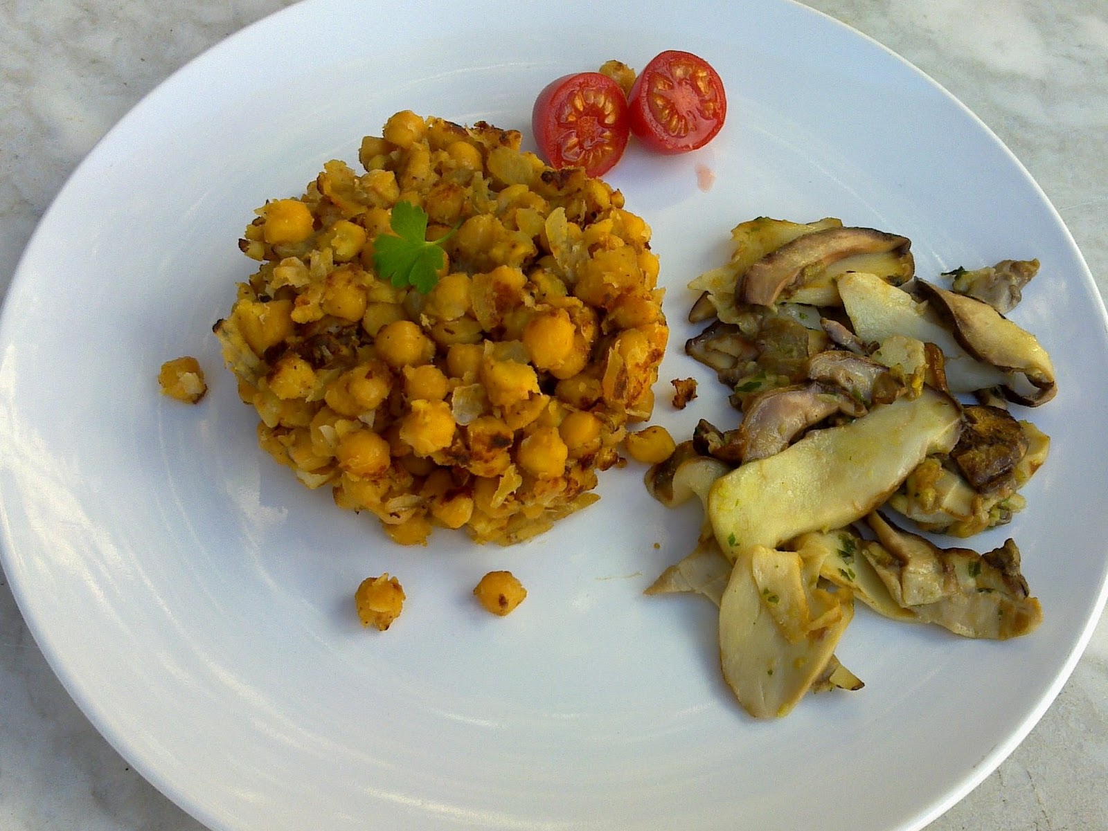 hoy hemos comido... garbanzos fritos con cebolla