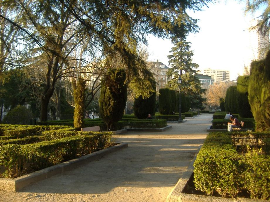 [JardinesSabatini_07.jpg]