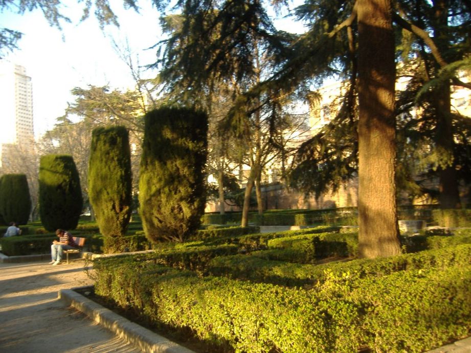 [JardinesSabatini_08.jpg]