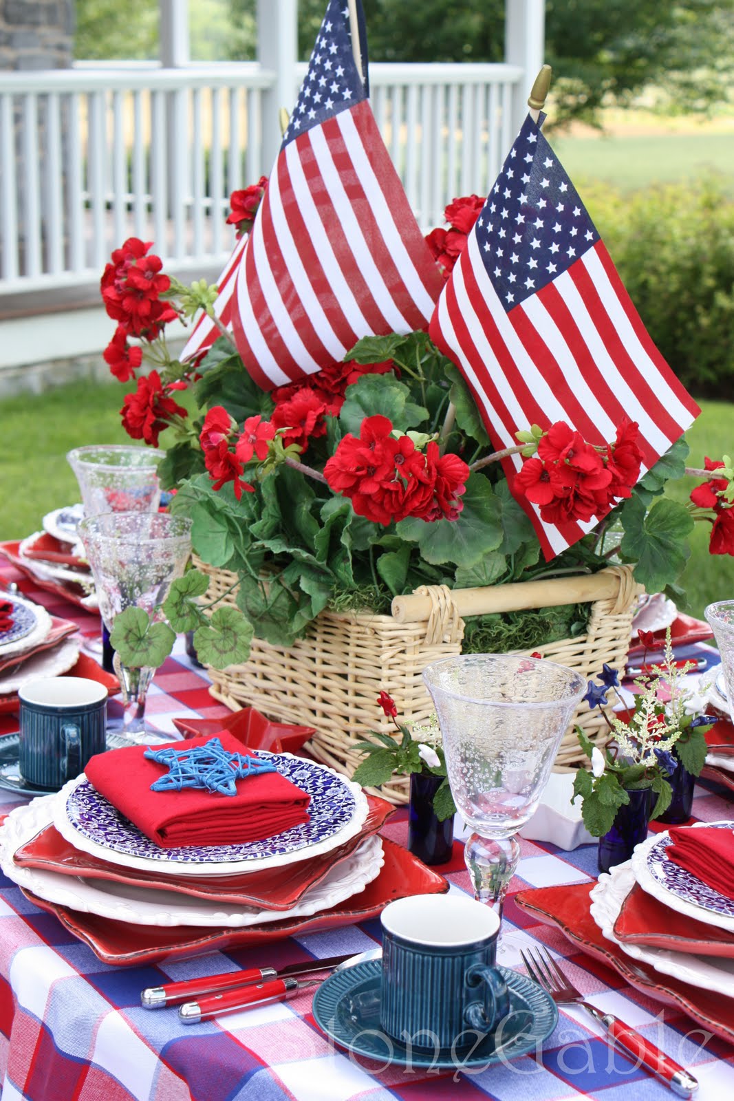 Memorial Day Table - StoneGable