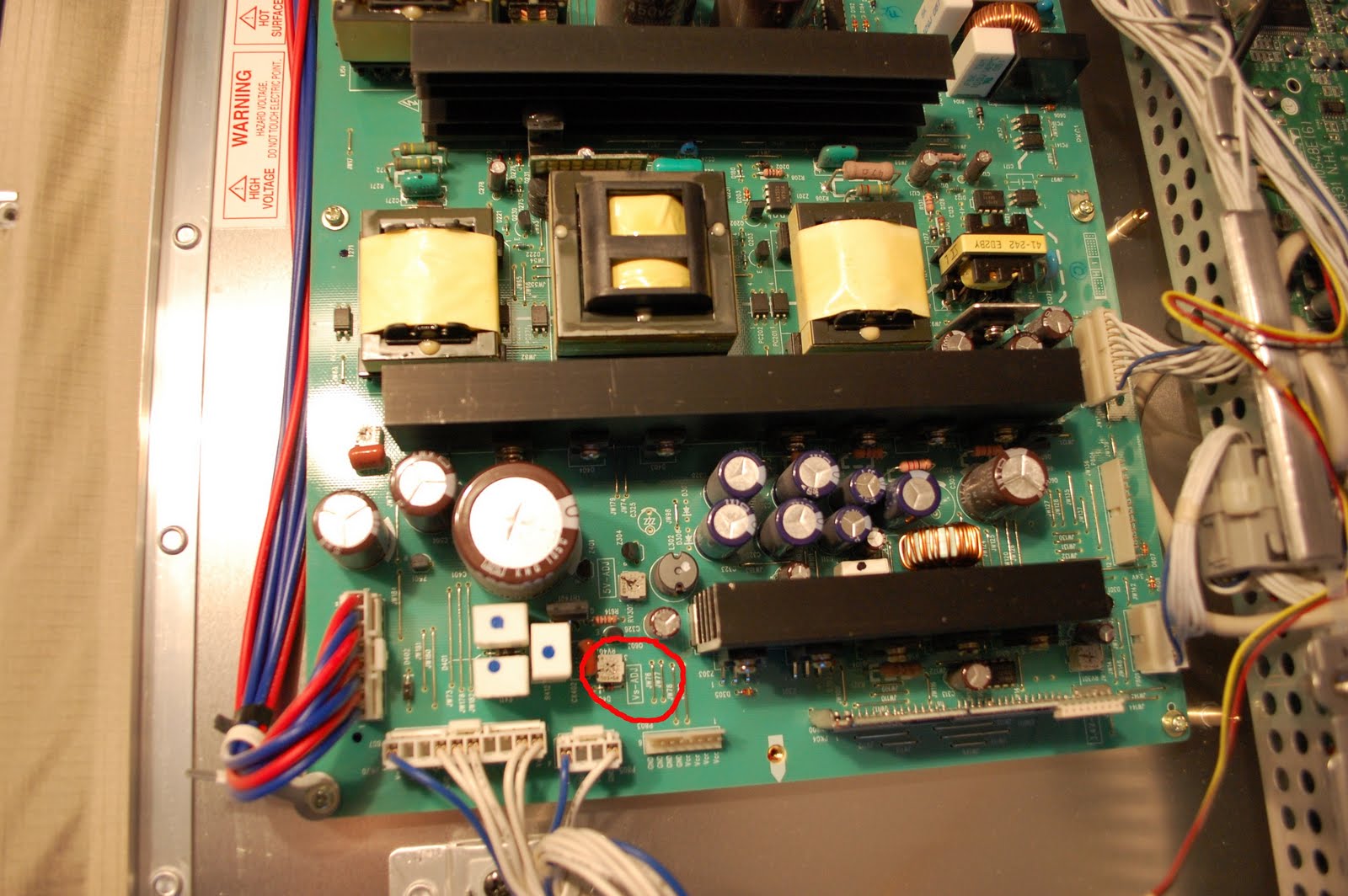 Cocolele LG Plasma TV Red Snow