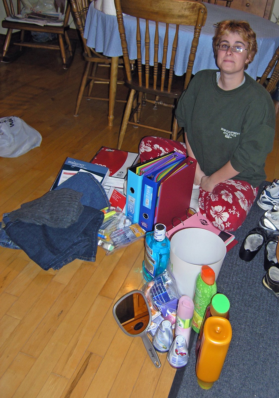 [emma+with+goodies.jpg]