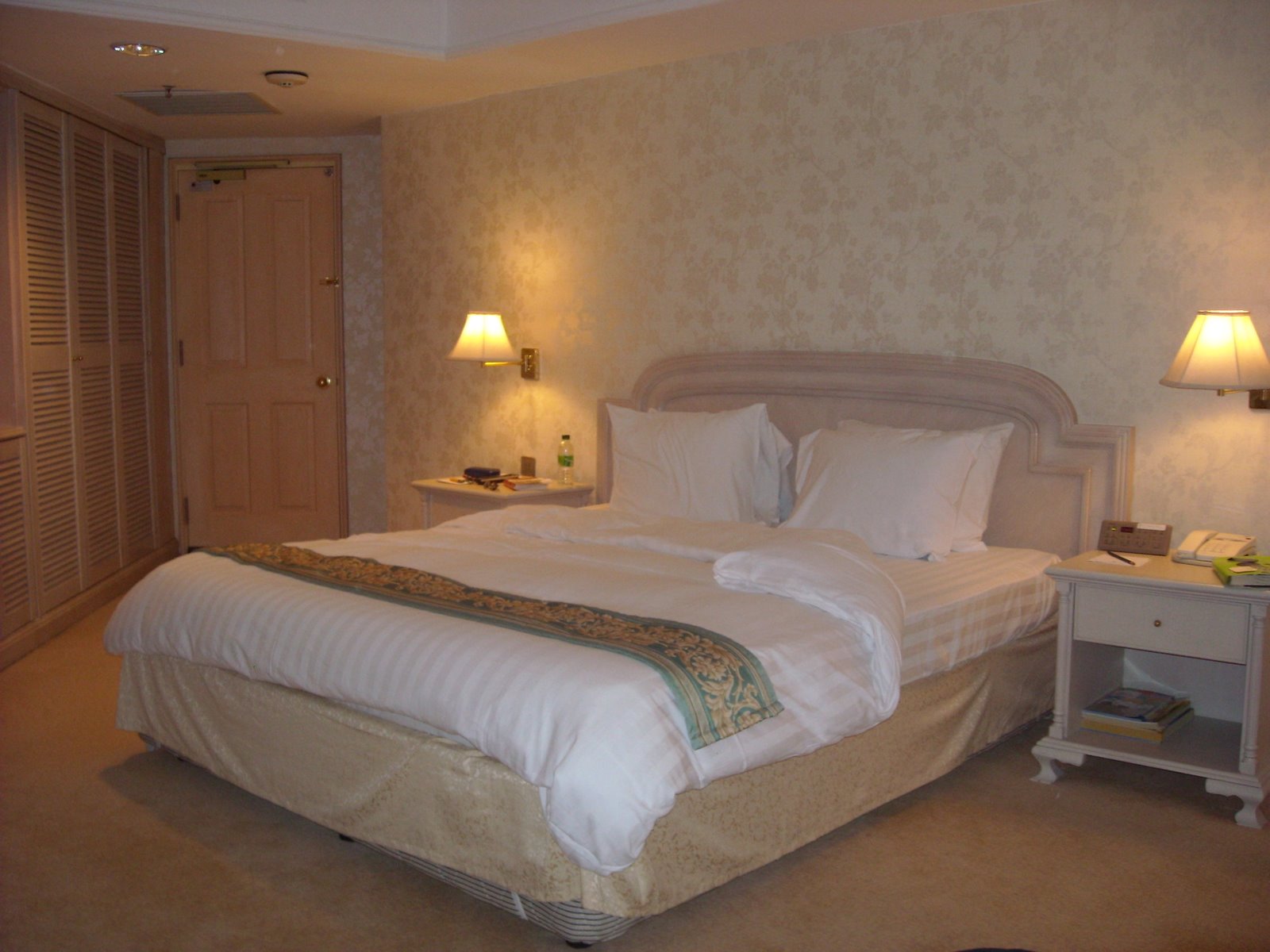 [DSCN0196.jpg]