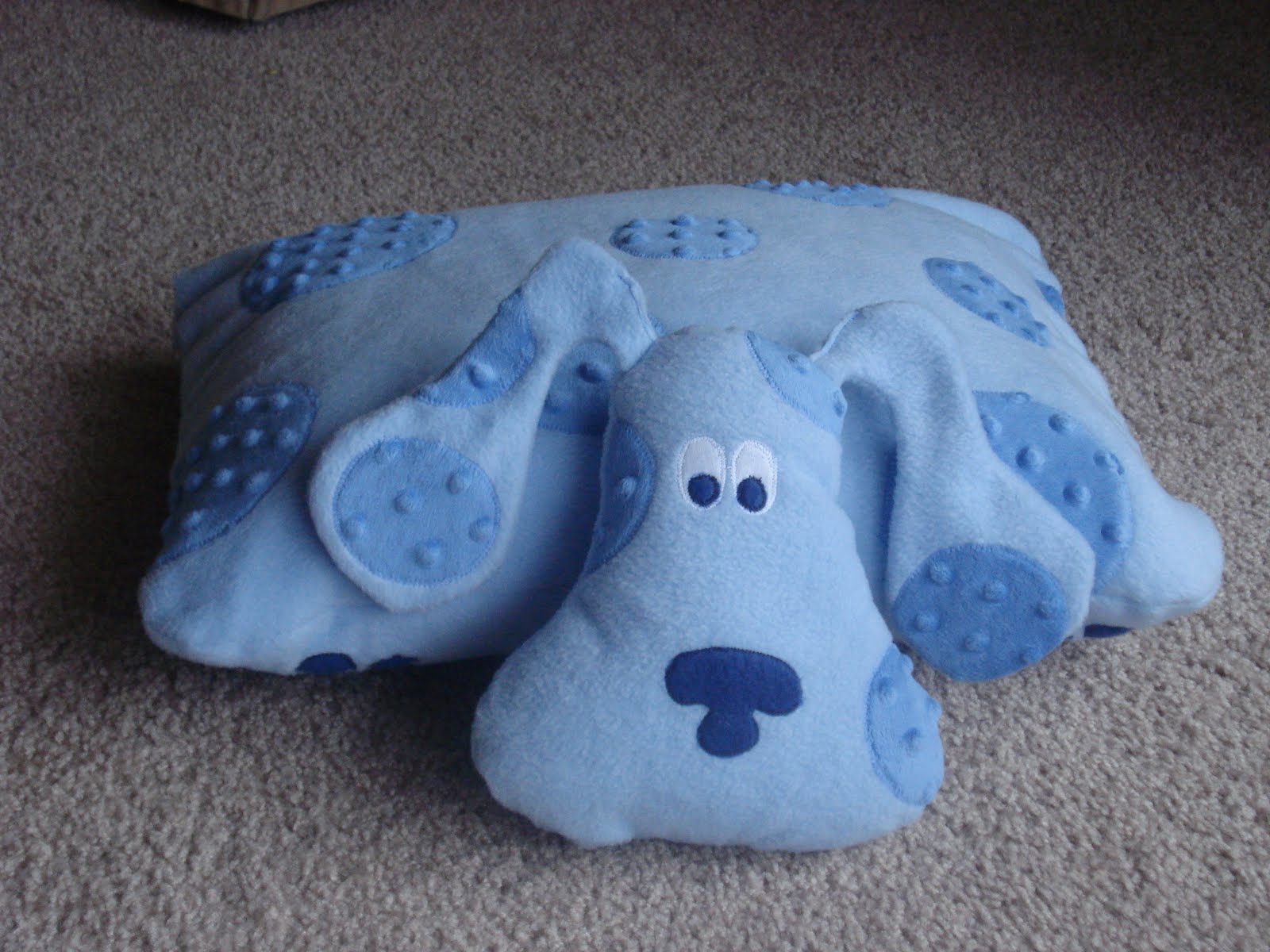 Chambers Girls' Crafts Blue's Clues Pillow