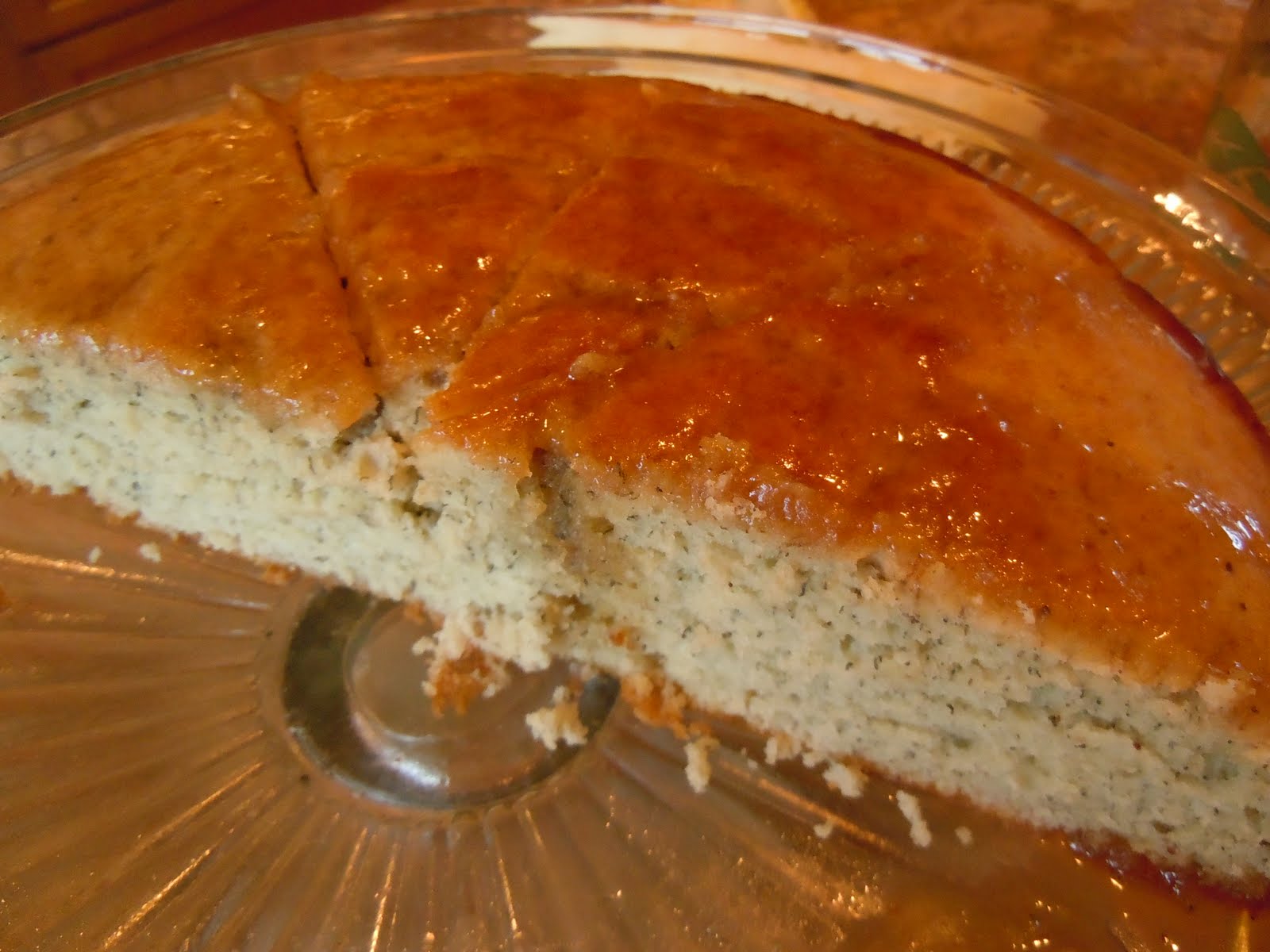 La Mia Tabella BANANA COFFEE CAKE WITH MACADAMIA NUTS & COCONUT