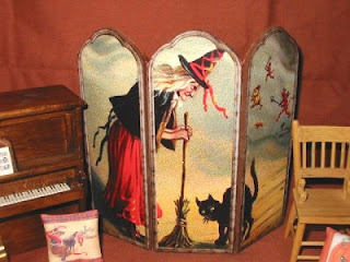 Dollhouse Miniature Halloween Room Screen