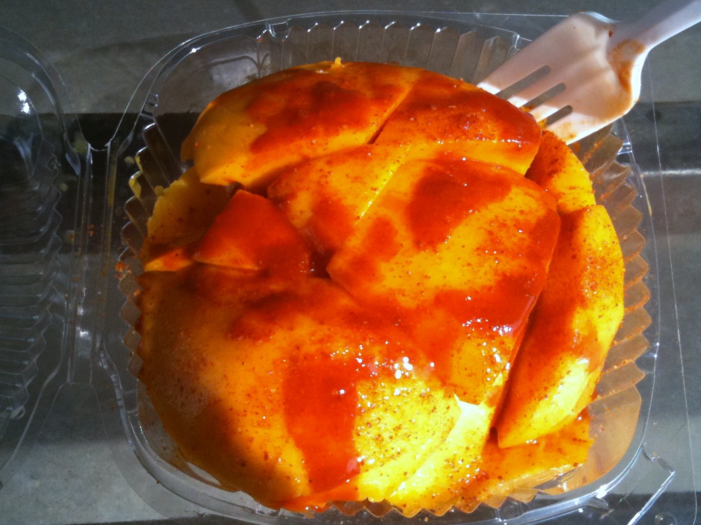 KikaEats: Meet The Mango Lady