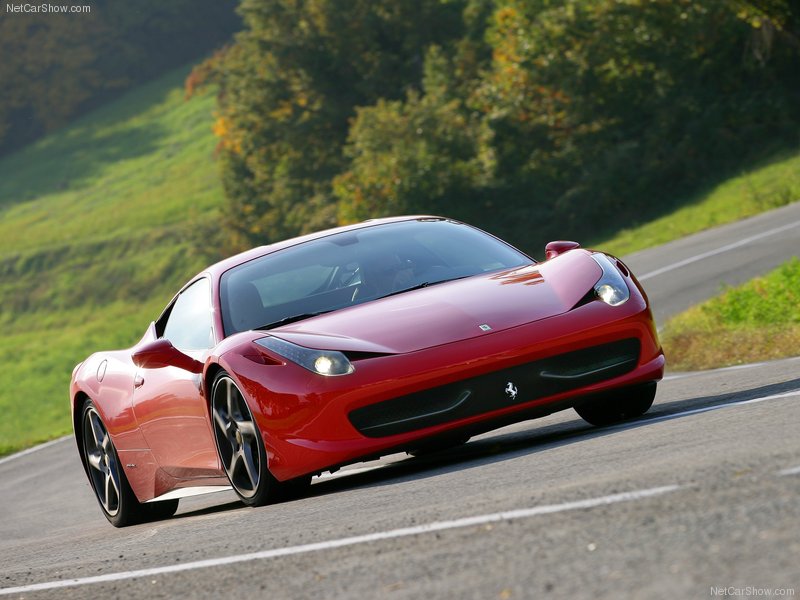 Ferrari-458_Italia_2011_800x600_wallpaper_04.jpg