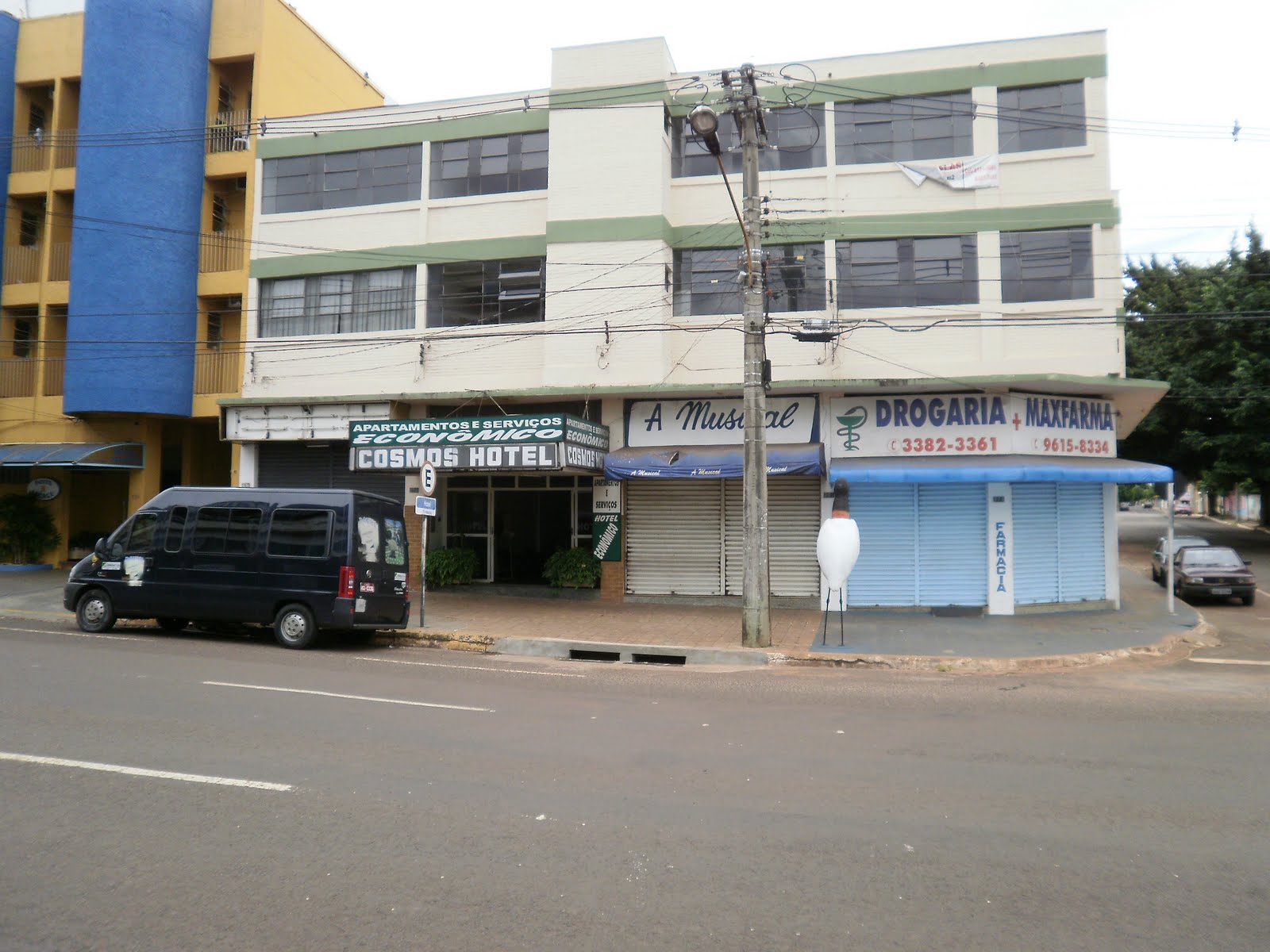 Hotel Cosmos Entrada do Hotel Cosmos.
