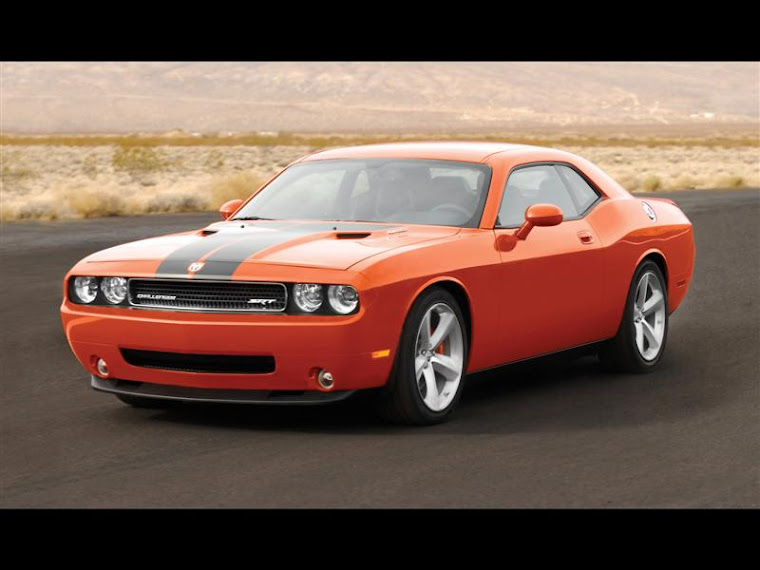 Dodge challenger SRT8
