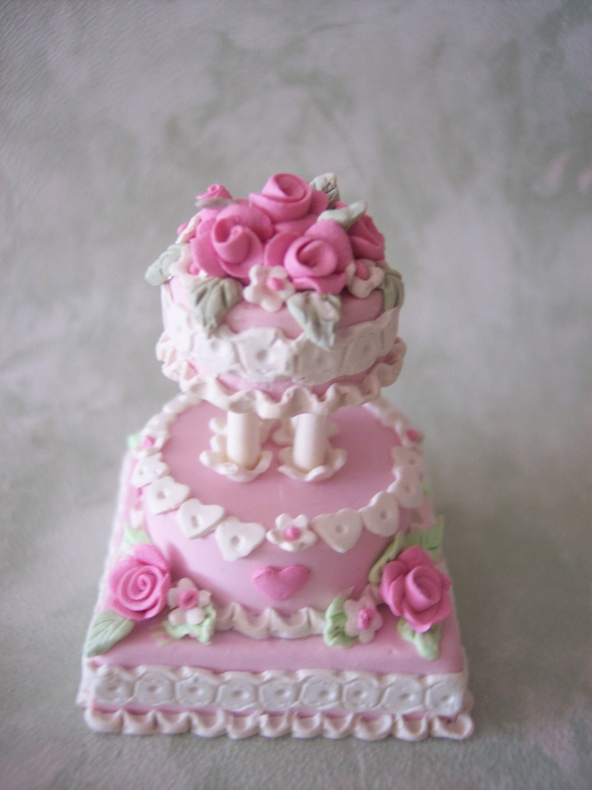 [miniature+wedding+cake+1.jpg]