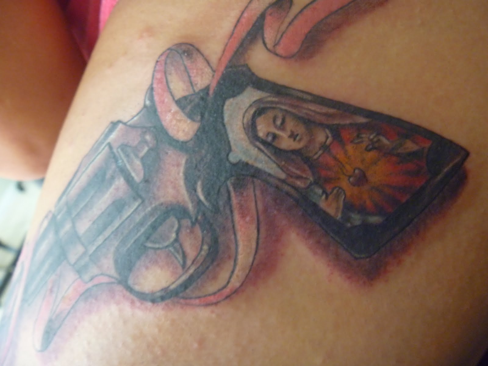 Tattoo Designs Yoga: Gun Tattoo Flash