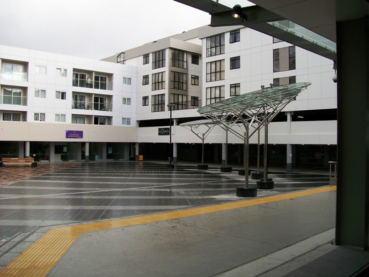 [Newmarket+Station+08.JPG]