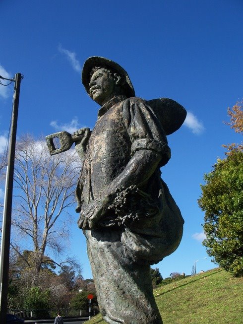 [HSN+230509+023a.jpg]