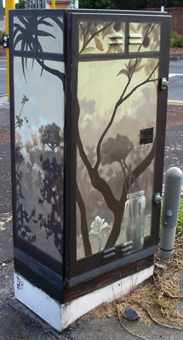 [Control+box+05.JPG]