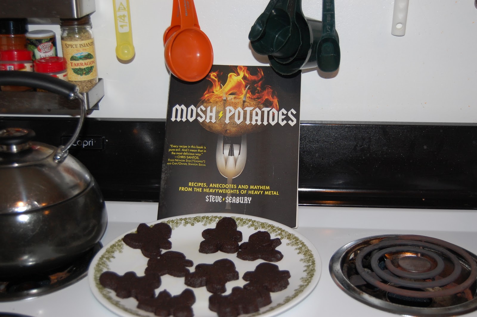 Focus on Metal Network Mosh Potatoes Fun Making Mark "Barney