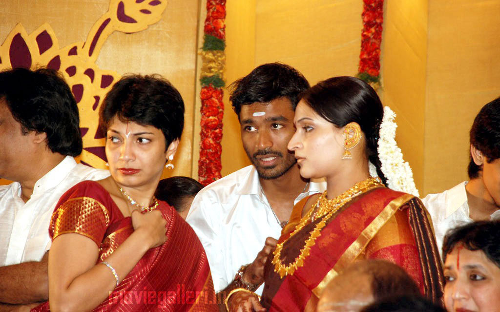 Photo And Wallpapers Aishwarya Dhh Soundarya Rajinikanth Aishwarya Dhh Soundarya Rajinikanth Wedding Photos Wallpapers