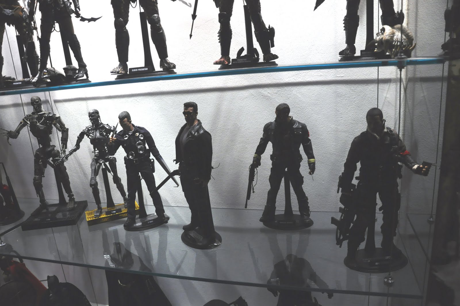 hot toys display shelf