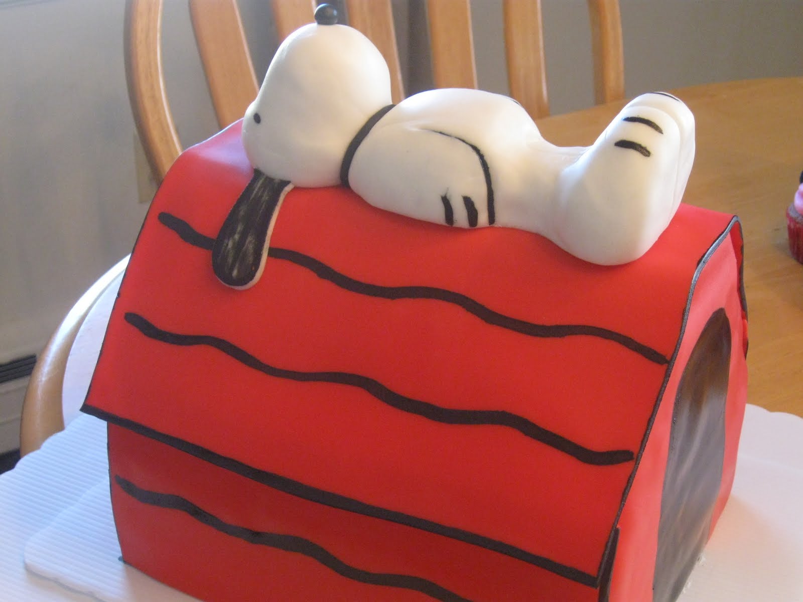 Cakes by Becky: Snoopy!