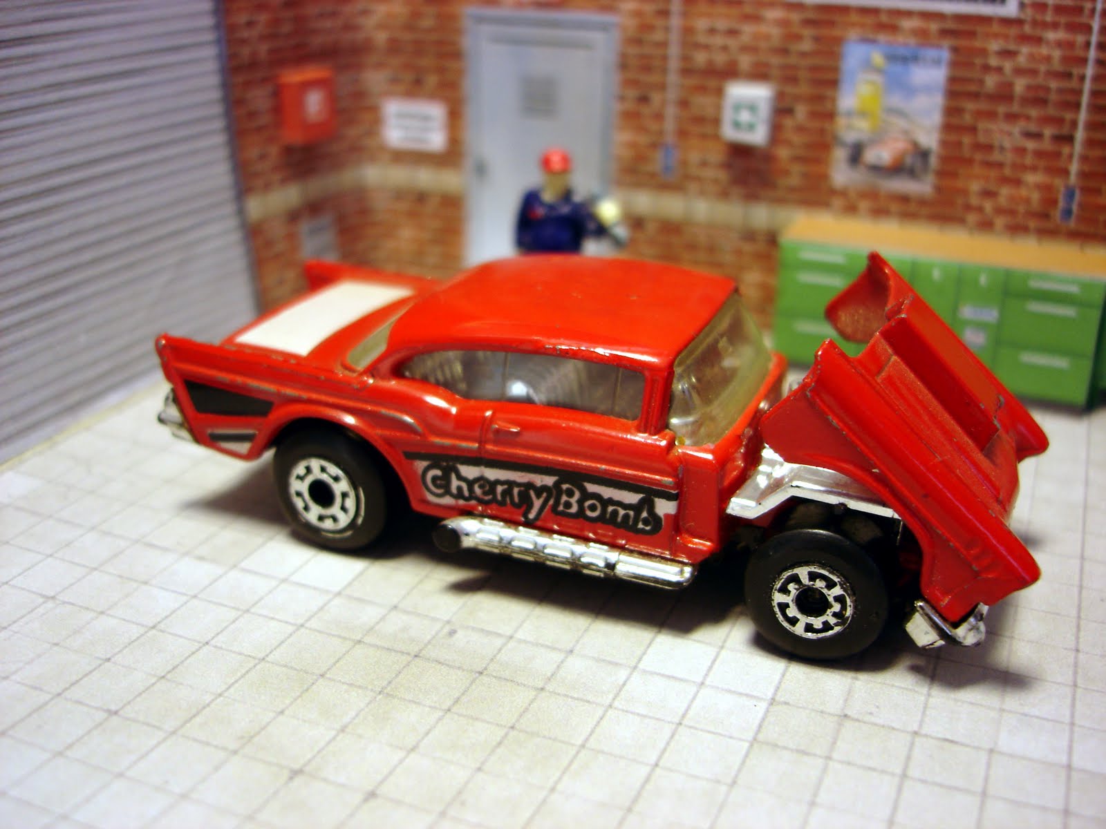 Matchbox Memories Matchbox MB04 '57 Chevy Cherry Bomb