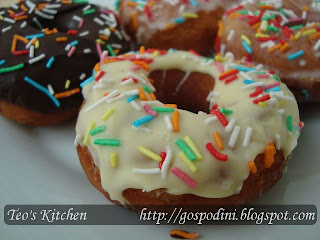 Gogosi (doughnuts)