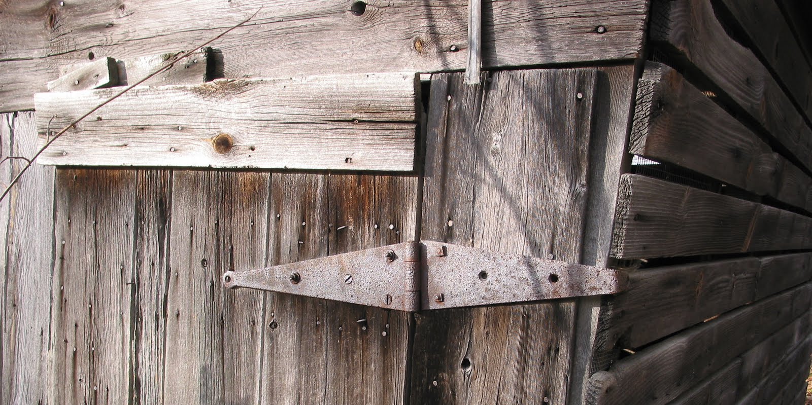 Spicebush Log Corn Cribs and Country Fairs