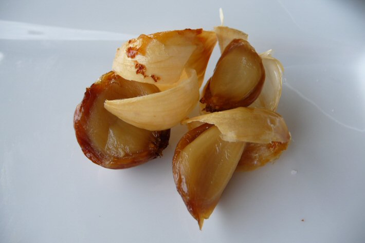 [roasted+garlic+cloves.JPG]