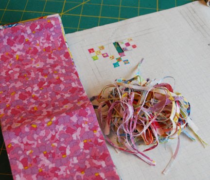 [quilt+scraps.jpg]