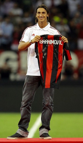 Soccer - Football Scores: Zlatan Ibrahimovic to AC Milan