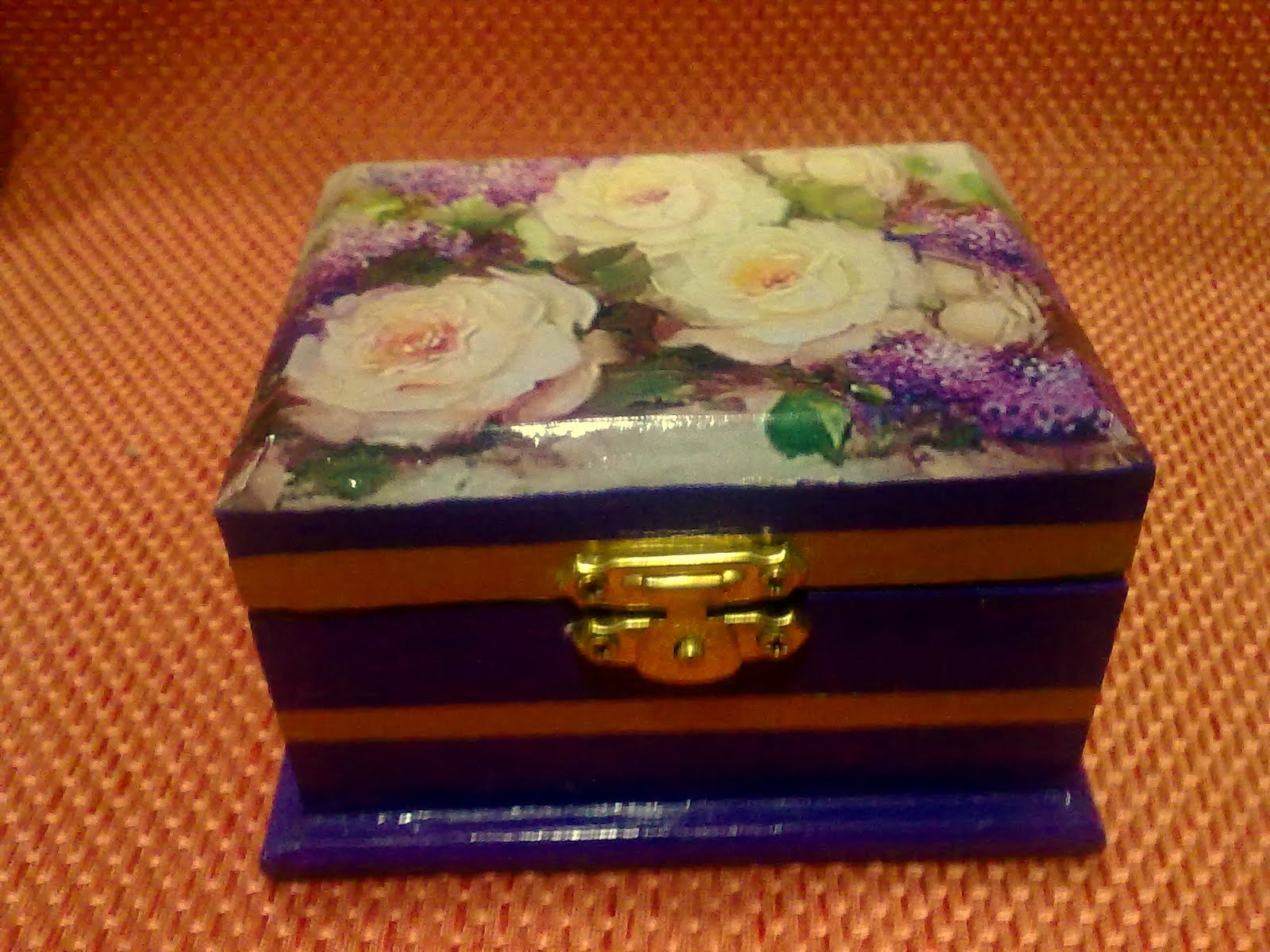 ILDECOUPAGEDIESTHER DECOUPAGE SU LEGNO