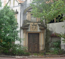 Casa frente a la plaza Arenales sobre S. M. Del Carril